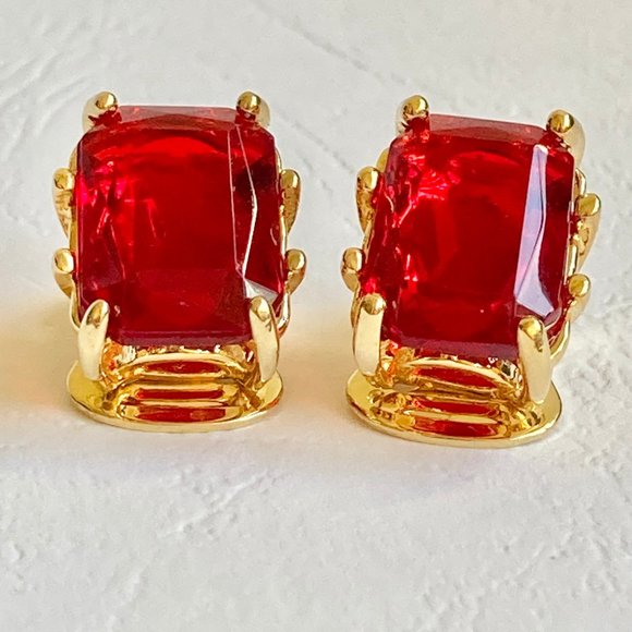 Vintage Red Glass Jewel Cut Gold Plated Clip On Earrings 1970s Made in USA New - Picture 7 of 12
